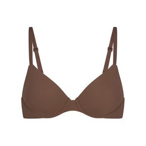 skims fits everybody tshirt 32C